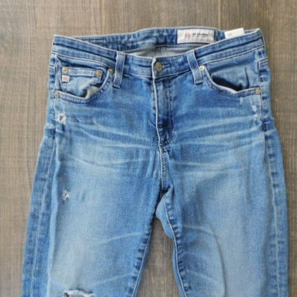 AG The Prima Crop Cigarette Distressed at knees Jeans size 28 Light Denim - Picture 5 of 7